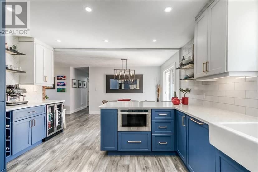 79 Meredith Street W — photo 10 of 40