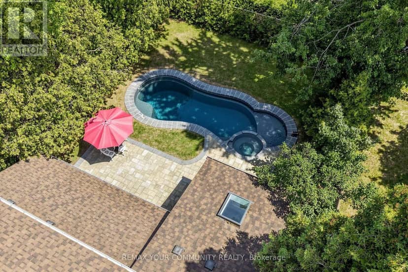 3 Cobblestone Drive, Toronto, photo 3