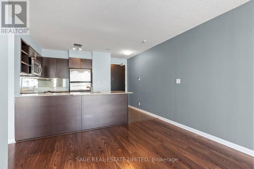 1202 - 96 St Patrick Street — photo 35 of 40