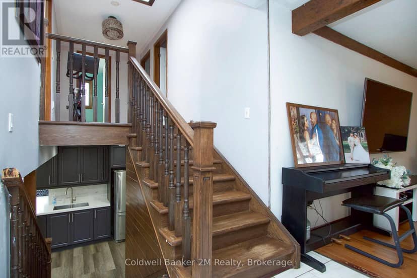 14900 Regional Rd 57 — photo 13 of 29