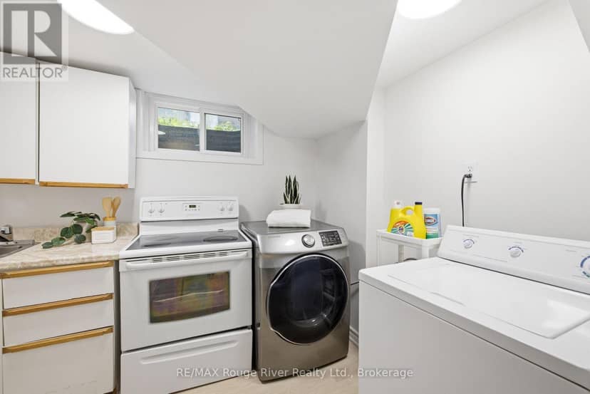 86 Shoredale Drive — photo 32 of 40