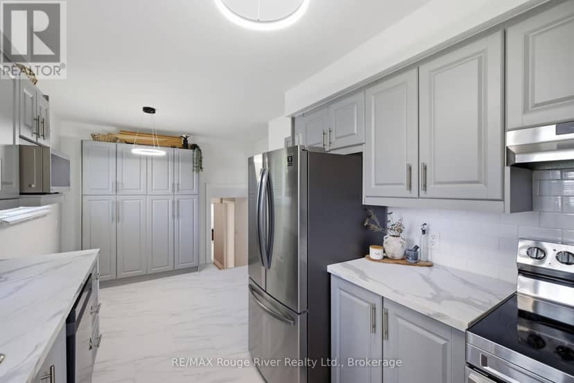 86 Shoredale Drive — photo 8 of 40