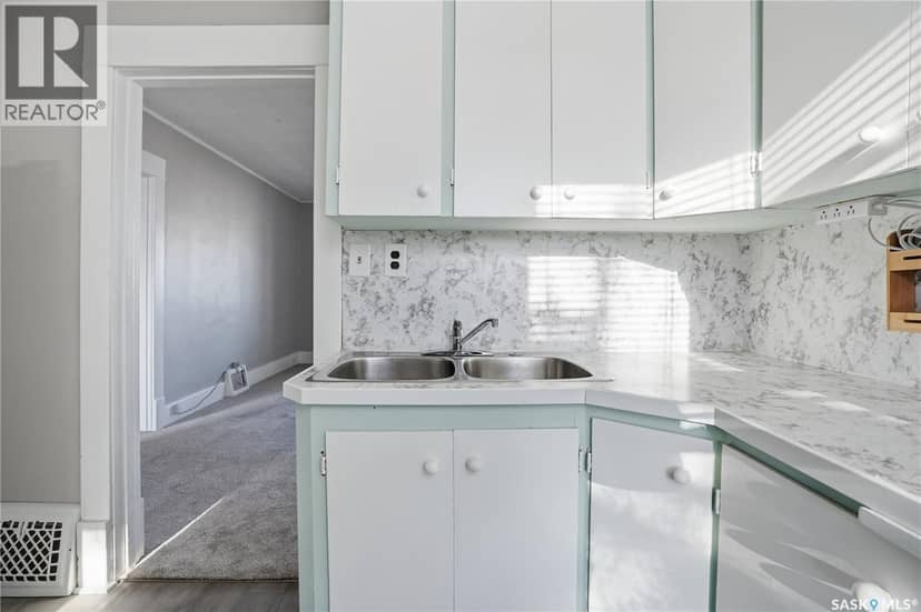 1008 Retallack STREET — photo 12 of 27