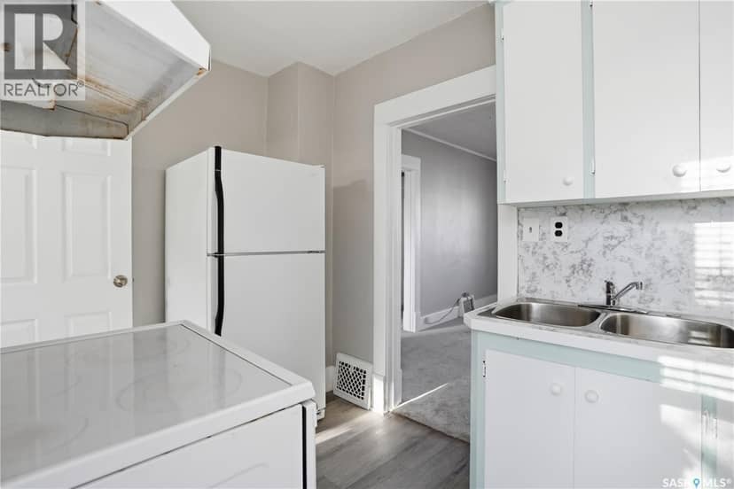 1008 Retallack STREET — photo 13 of 27