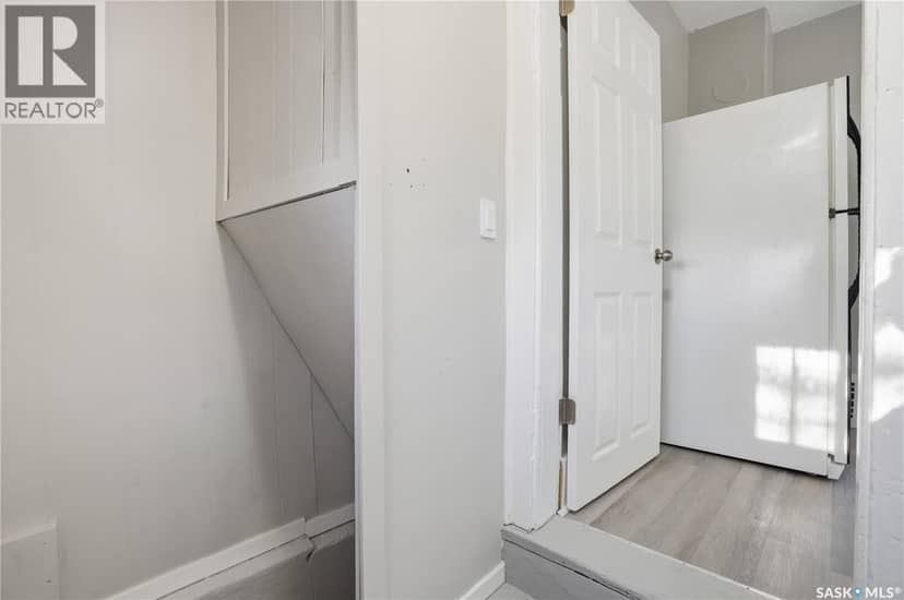 1008 Retallack STREET — photo 21 of 27