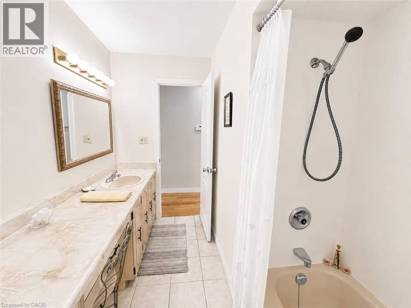 36 OAKHILL Drive — photo 24 of 40