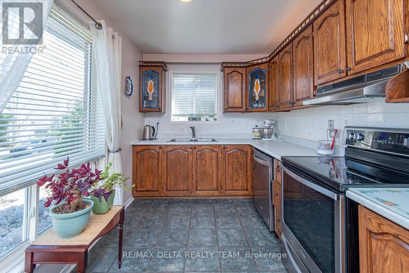 892 Scott Dupuis Way — photo 14 of 40