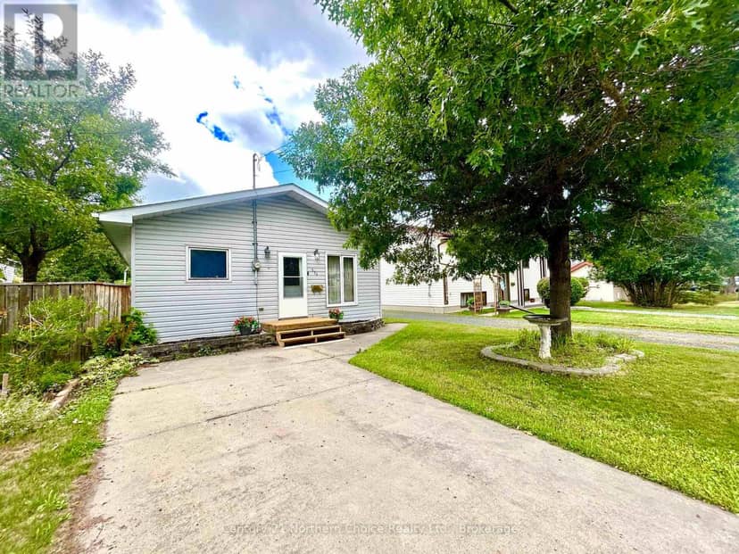 554 Elm Avenue, Fort Frances