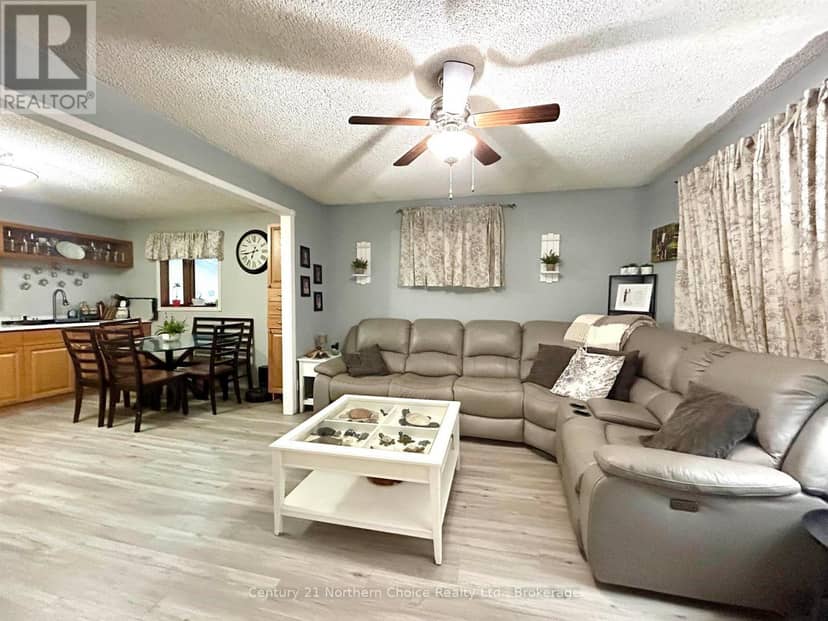 554 Elm Avenue, Fort Frances, photo 8