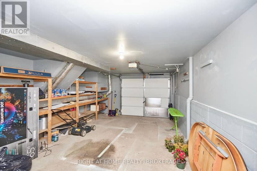 20 Augusta Avenue — photo 27 of 31