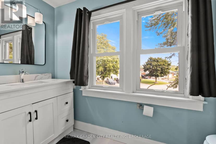 151 St George Street — photo 13 of 33