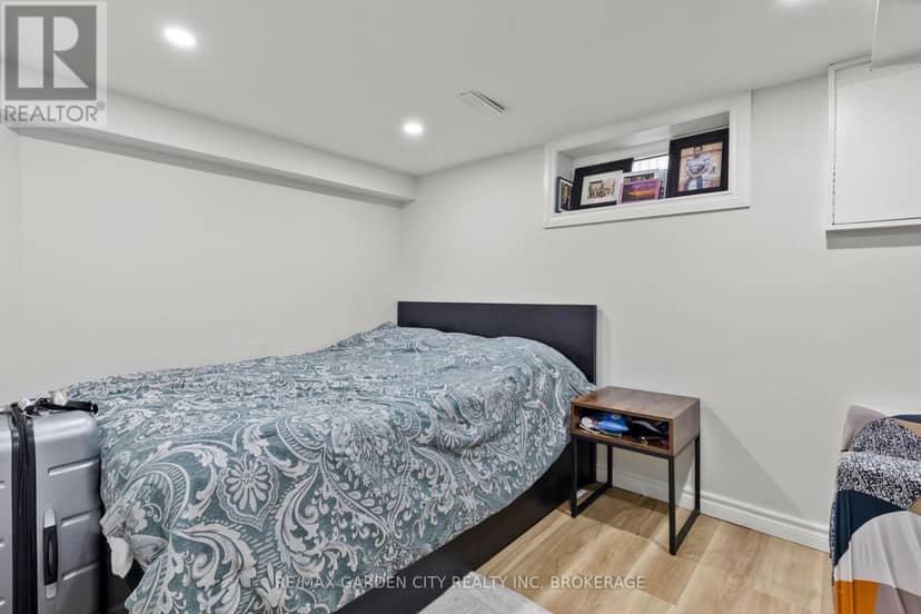 151 St George Street — photo 18 of 33