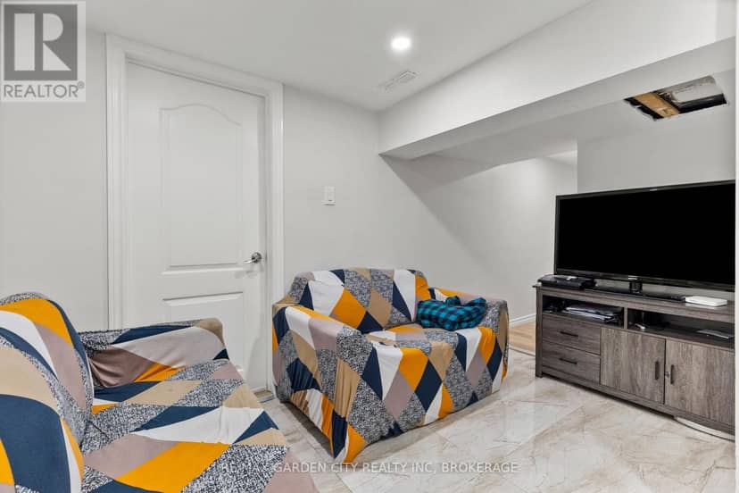 151 St George Street — photo 20 of 33