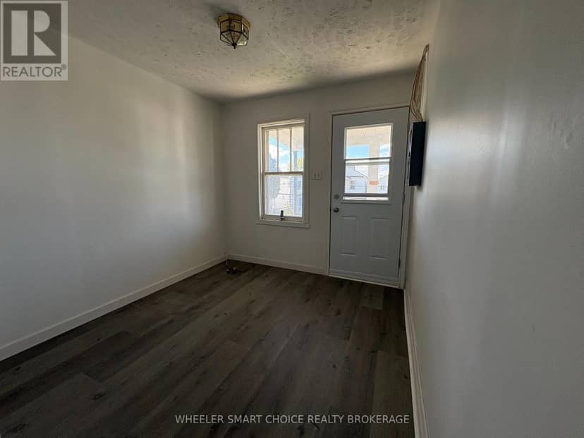 337 St Felix Street — photo 2 of 13