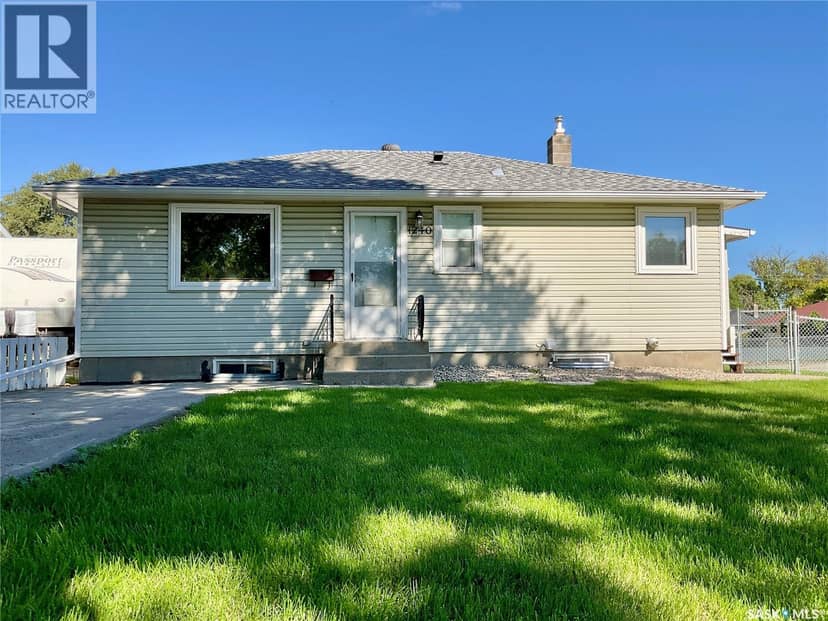 1240 10th AVENUE E, Regina, photo 3