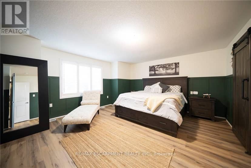 73 Eleanor Avenue — photo 16 of 36