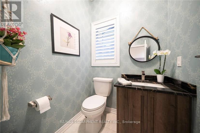 73 Eleanor Avenue — photo 31 of 36