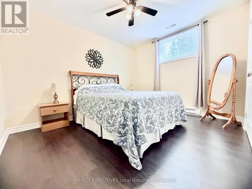 30 Osprey Crescent — photo 29 of 39