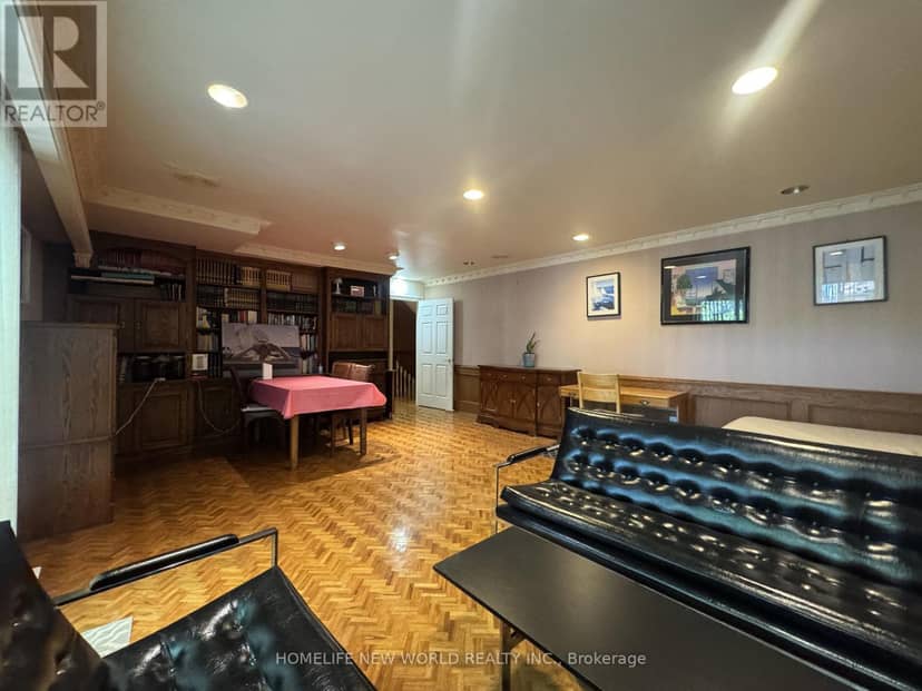 15 Brantley Crescent — photo 18 of 30