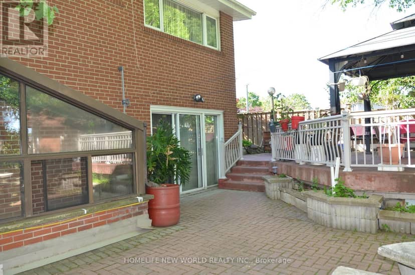 15 Brantley Crescent — photo 26 of 30