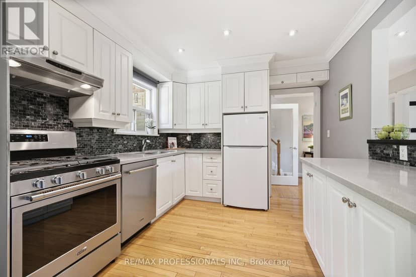 60 Fernalroy Boulevard — photo 10 of 40