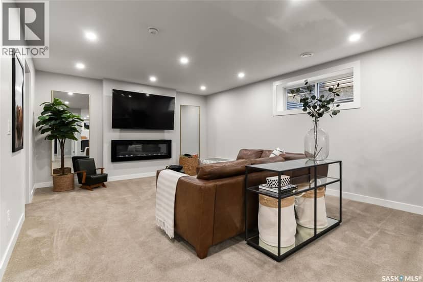 3644 Gee CRESCENT — photo 34 of 40