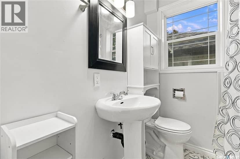 1280 King STREET — photo 8 of 31