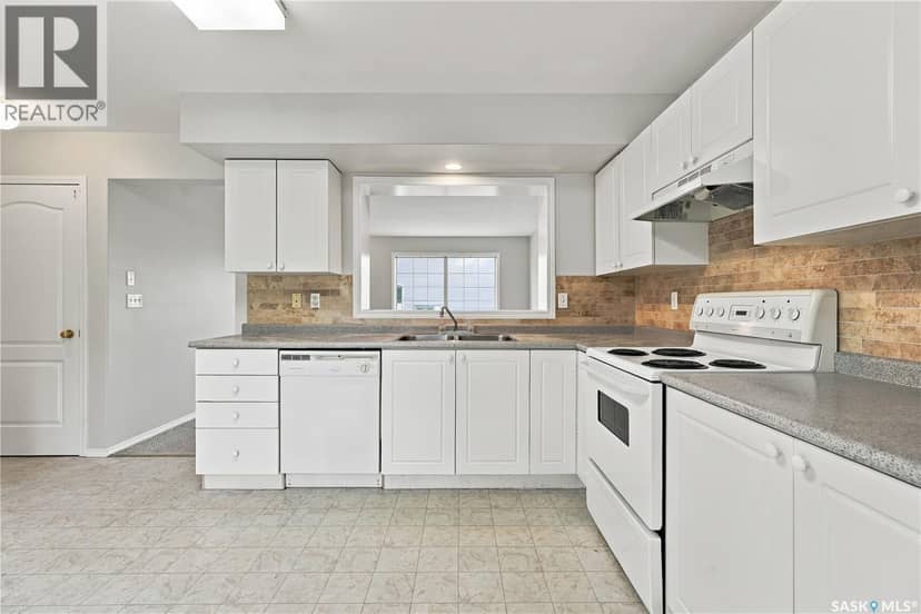 8 809 Kristjanson ROAD — photo 11 of 35