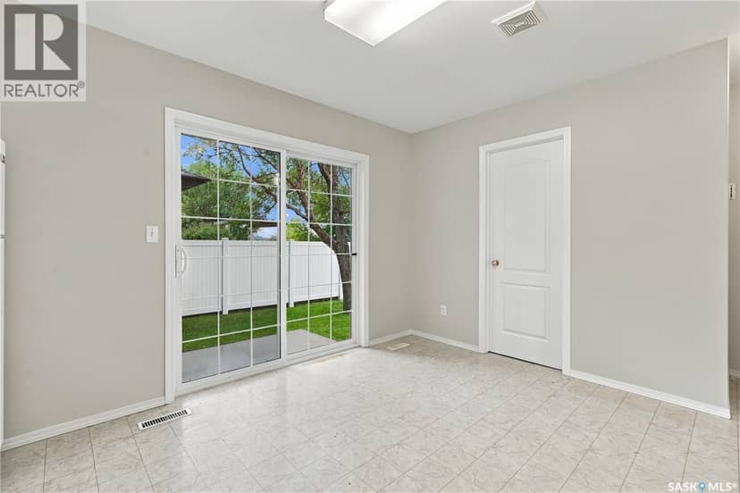 8 809 Kristjanson ROAD — photo 12 of 35