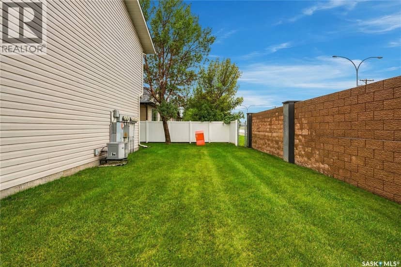 8 809 Kristjanson ROAD — photo 35 of 35