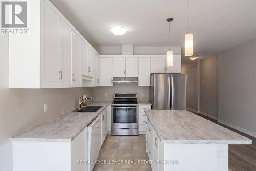 186 Louise Street — photo 2 of 12
