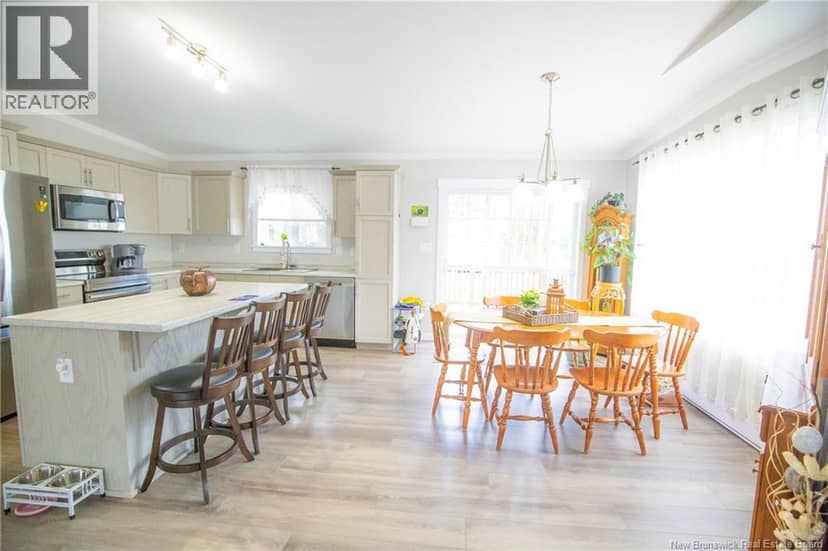 71 Hazelton Road — photo 15 of 40