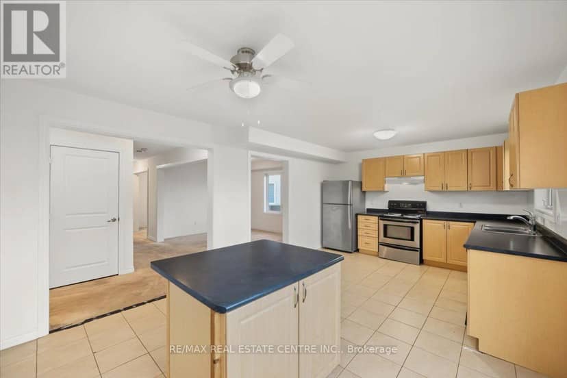 303 Moody Street — photo 7 of 30