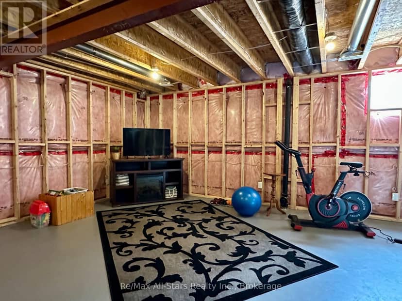 9 Briarwood Avenue — photo 32 of 40