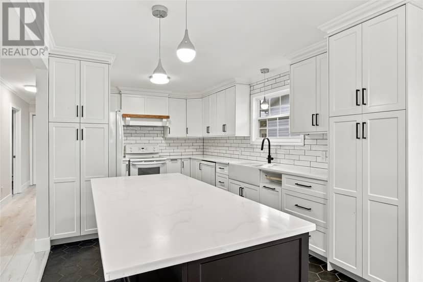 98 Rickenbacker Road — photo 8 of 21
