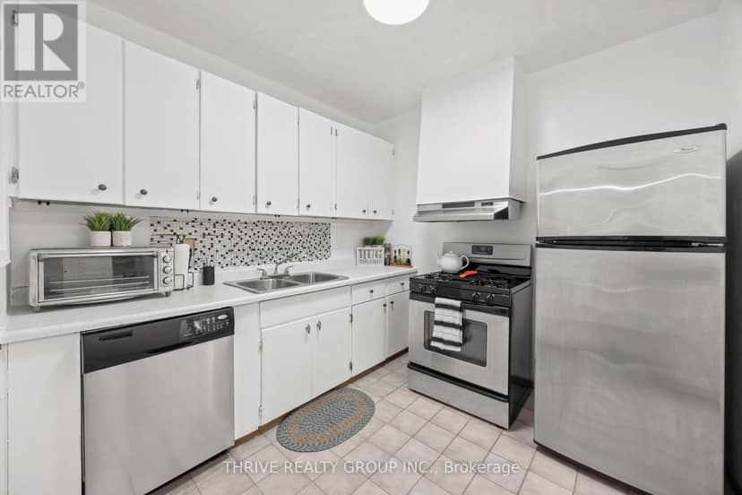 21 Wolseley Avenue — photo 17 of 40