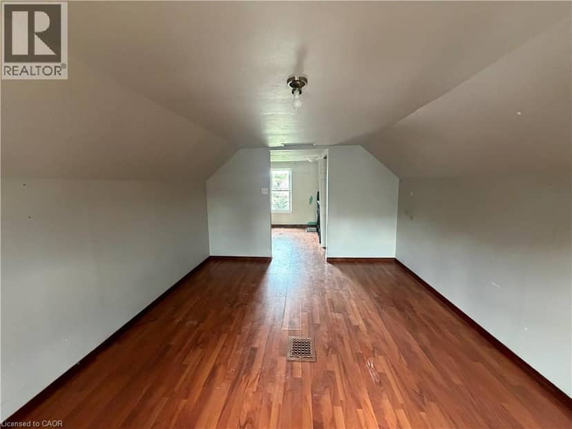 246 ST JAMES Street — photo 21 of 24