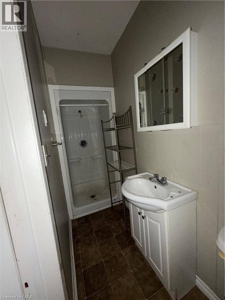 246 ST JAMES Street — photo 12 of 24