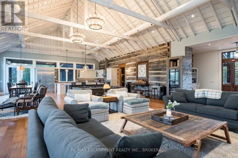 4 Buckingham Boulevard — photo 10 of 29