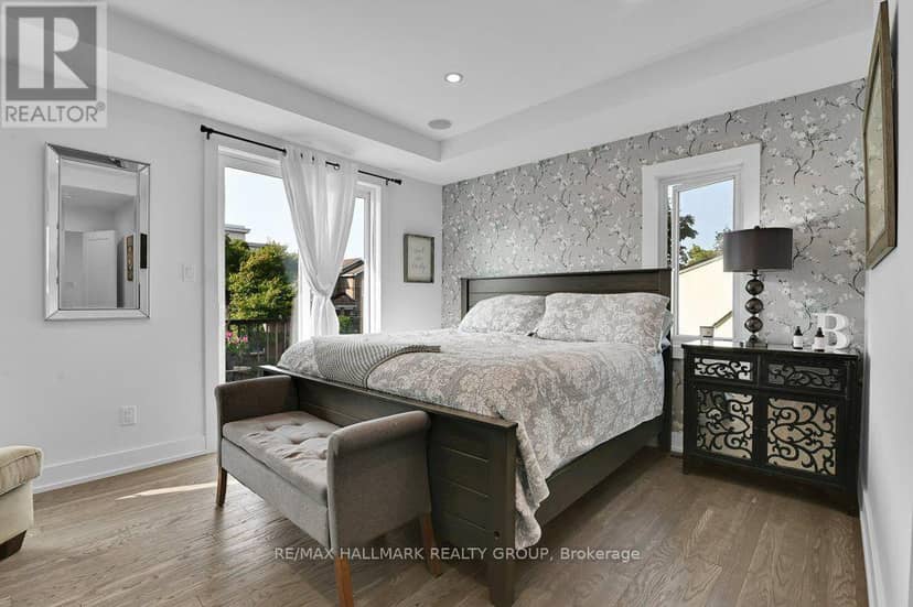581 Queen Mary Street — photo 15 of 39