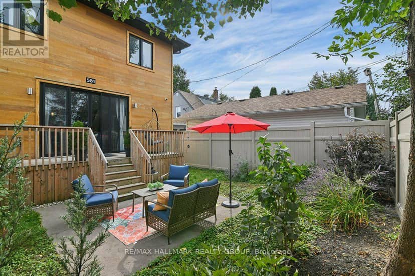 581 Queen Mary Street — photo 36 of 39