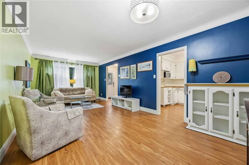 819 Elizabeth Avenue — photo 9 of 40
