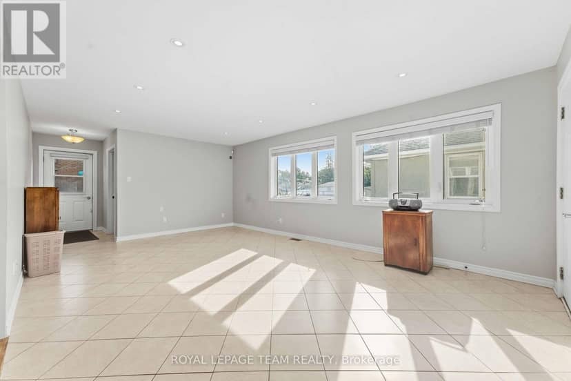 1515 Valmarie Avenue — photo 21 of 40