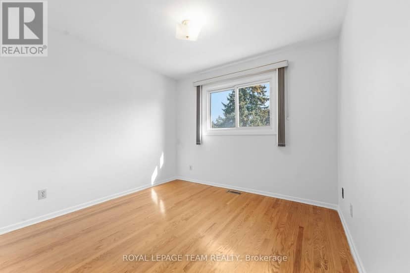 1515 Valmarie Avenue — photo 10 of 40