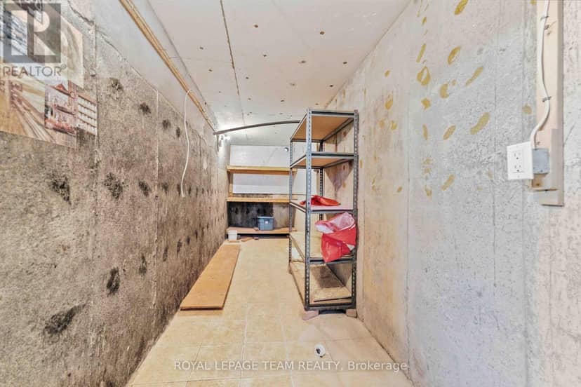 1515 Valmarie Avenue — photo 37 of 40
