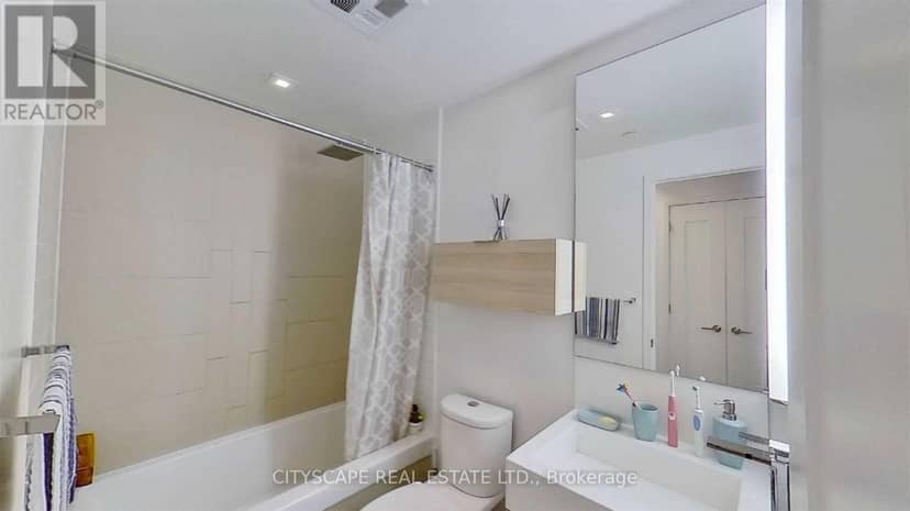 1804 - 88 Scott Street — photo 16 of 26