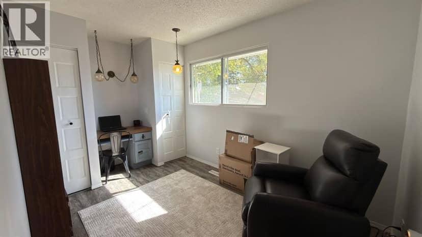 307 6 Avenue W — photo 12 of 40