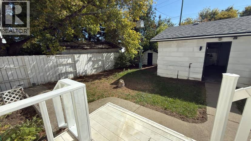 307 6 Avenue W — photo 40 of 40