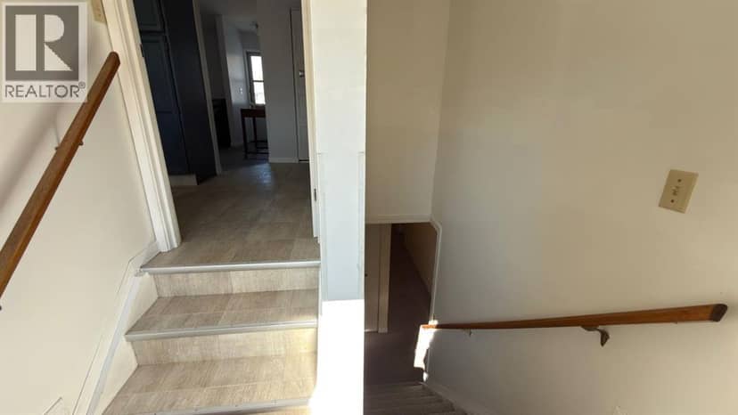 307 6 Avenue W — photo 24 of 40