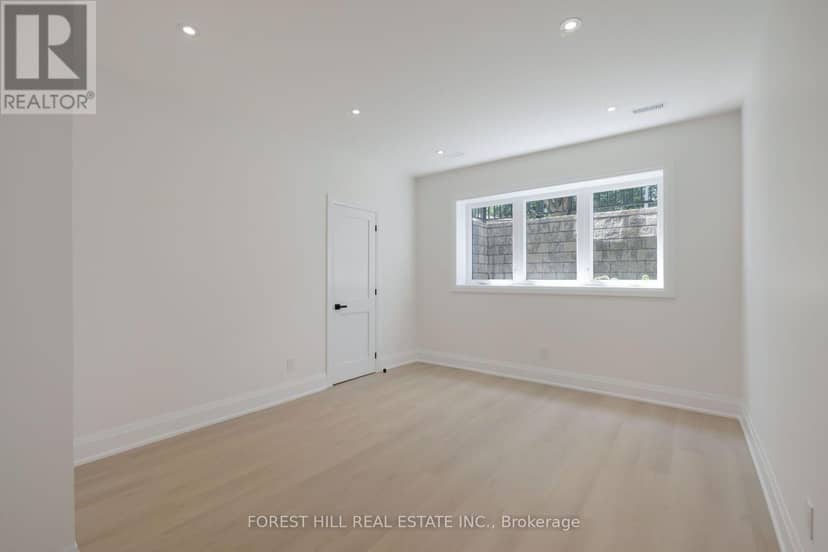 5 Cedar Crescent — photo 39 of 40
